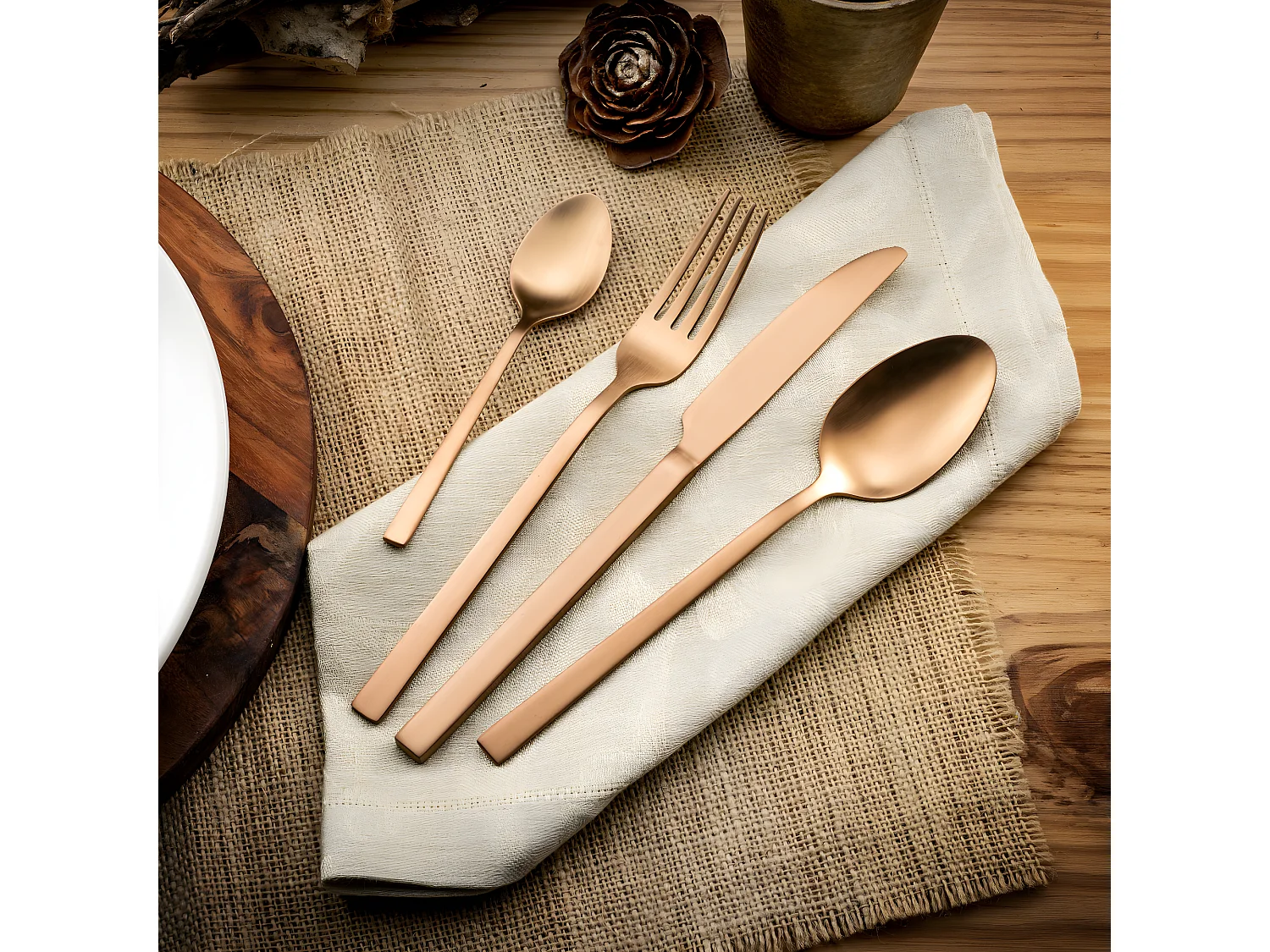 Cubertería de 16 piezas Square Cobre Acero Inoxidable - Ambiente escandinavo y elegante