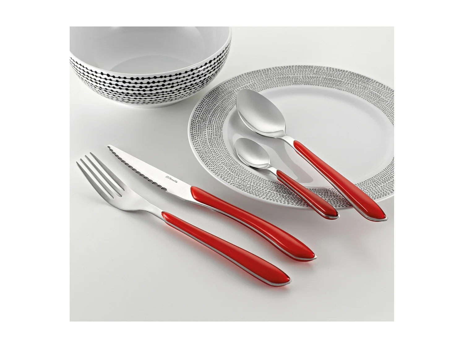 Eclat - Coffret 24 pièces Rouge