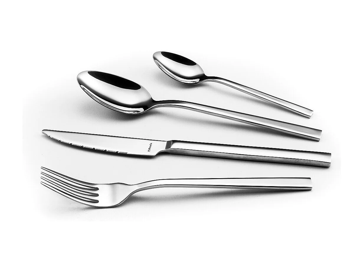 Caractère - Ménagère 24 pièces