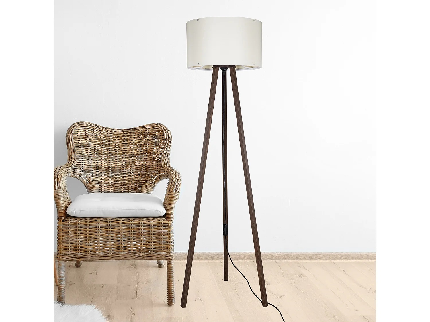 Lampadaire Keynes trépied hauteur 136 cm E27 effet noyer / crème [lux.pro]