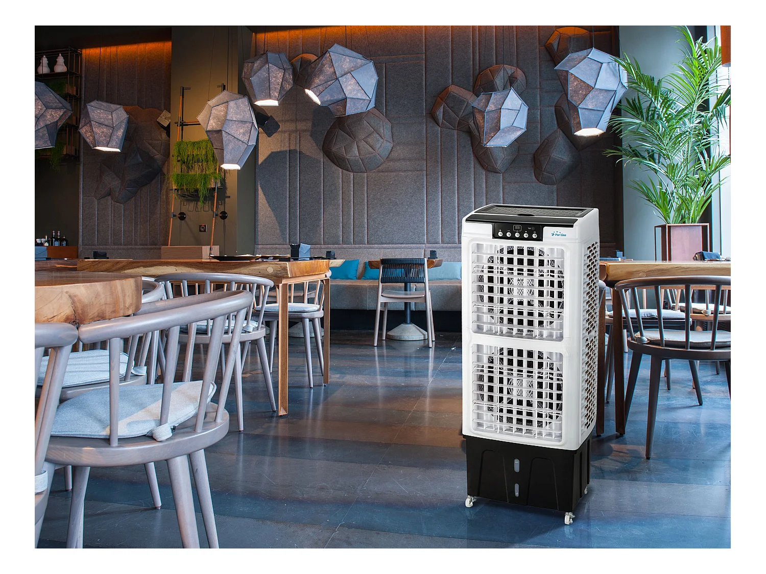 Refroidisseur par évaporation à haut débit avec ventilateur