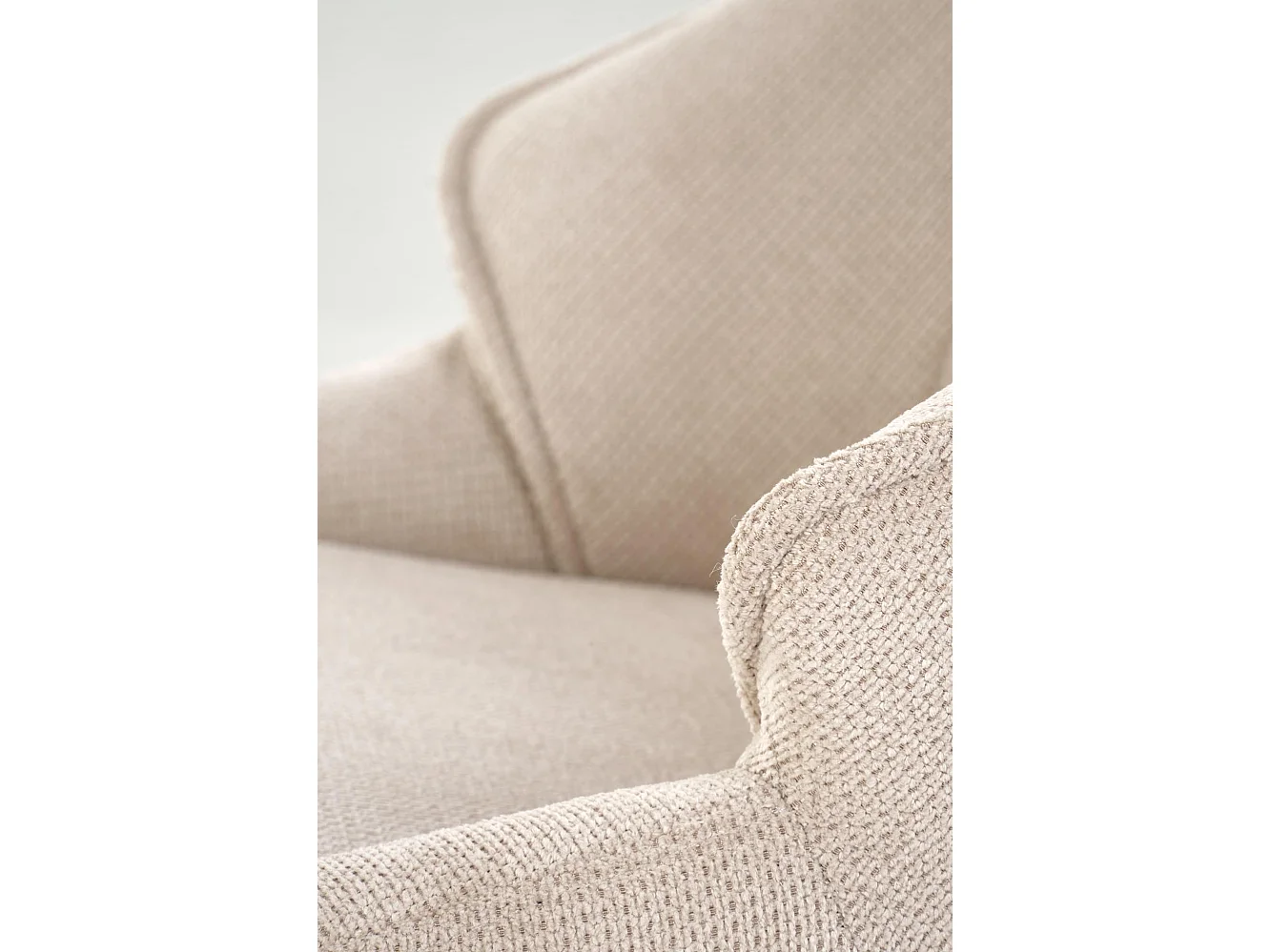 Chaise design en tissu beige avec pieds en métal noir Ricardo