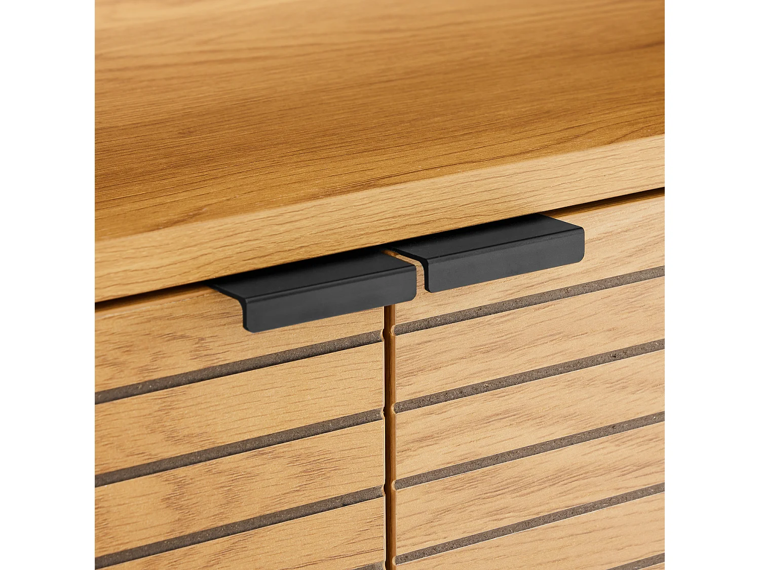 Bibliothèque en bois 4 étagères et 2 portes STINNA - HAPPY GARDEN