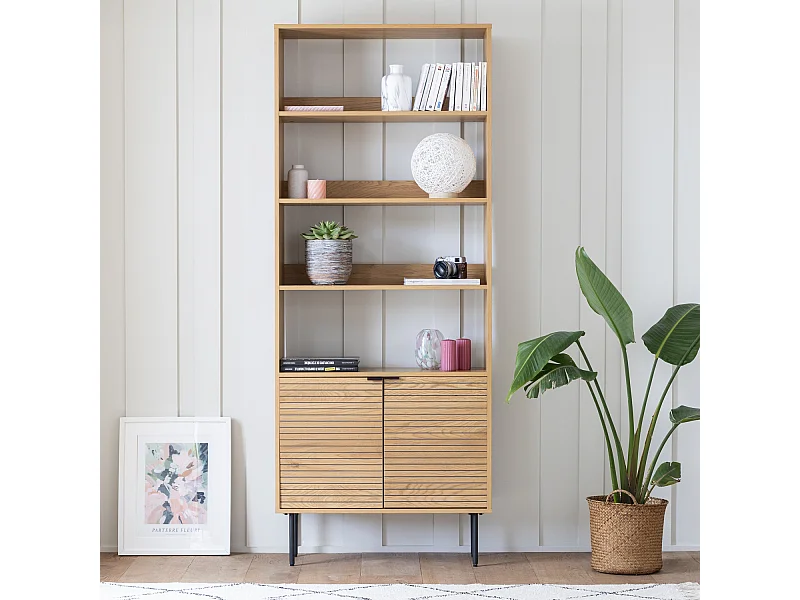 Houten boekenkast met 4 planken en 2 deuren STINNA