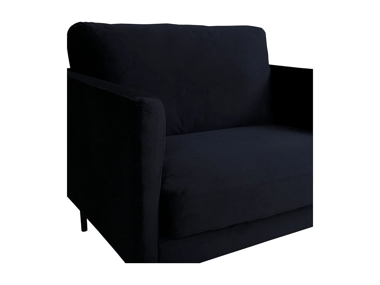 Zoom fauteuil velours noir.