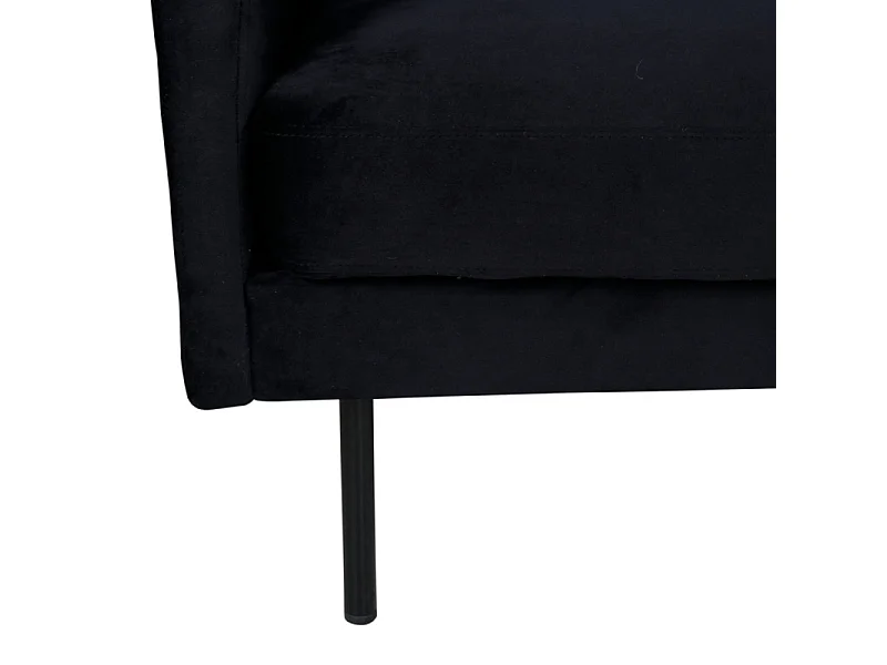 Zoom fauteuil velours noir.