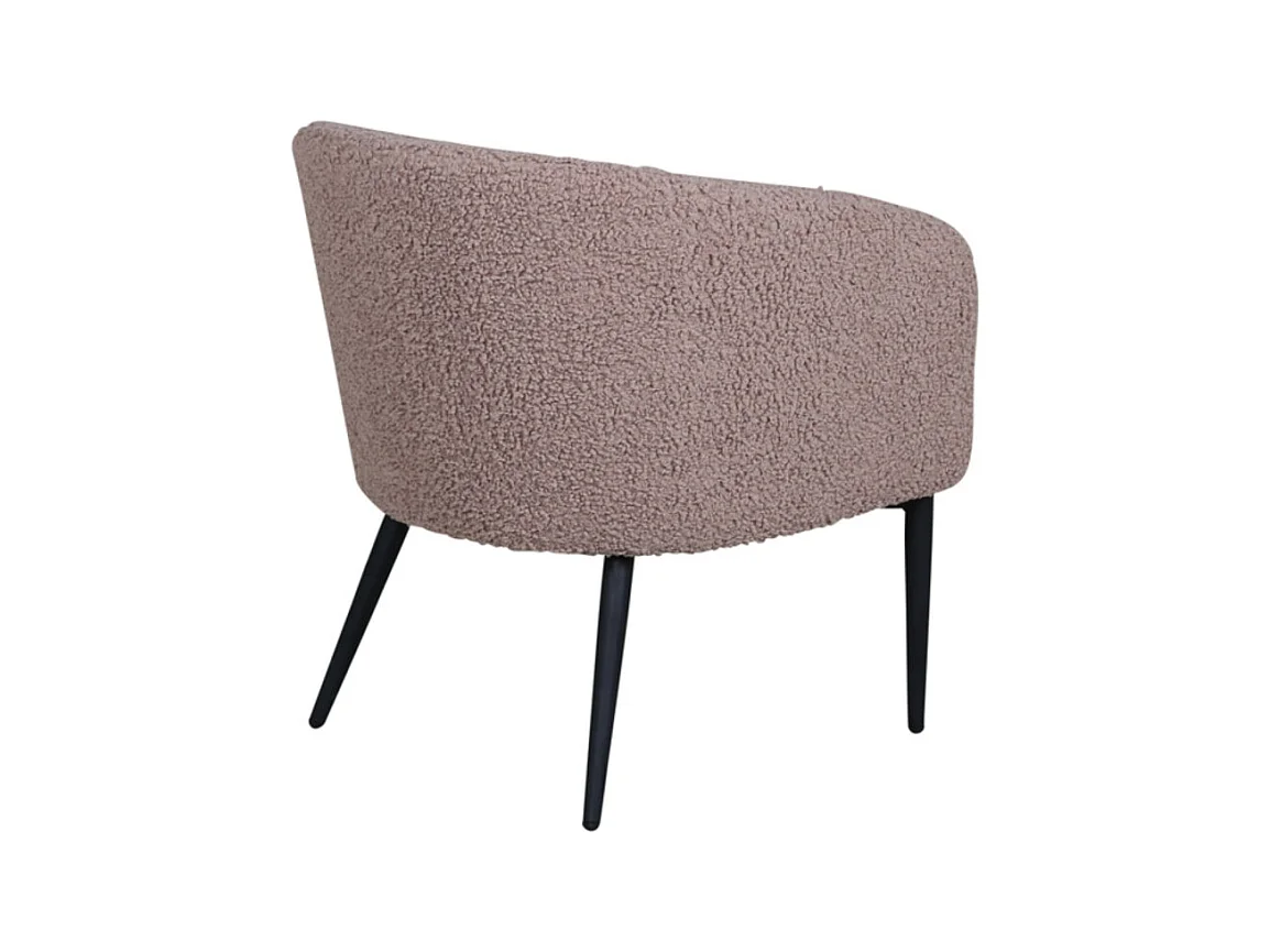 Sillón mullido osito de peluche de color marrón.