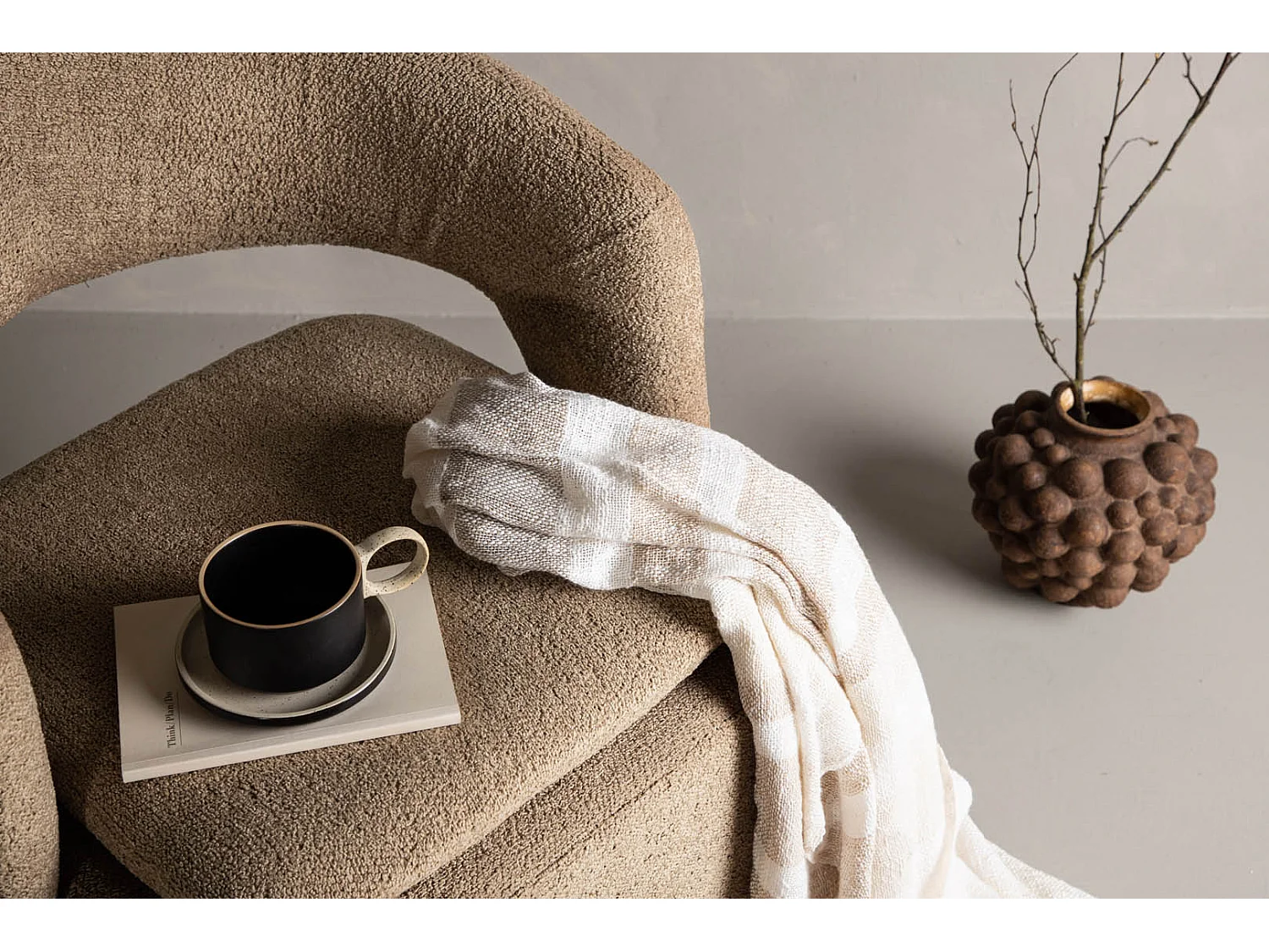 Laurel fauteuil bruin.