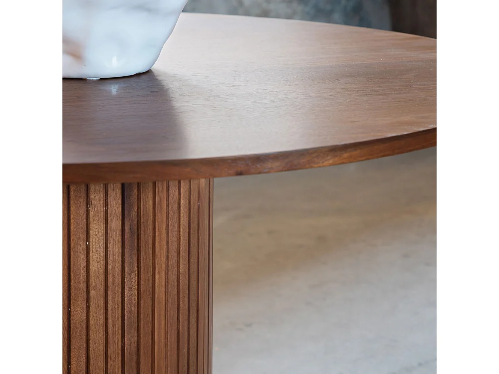 Bianca eetkamertafel Ø110cm eik fineer.