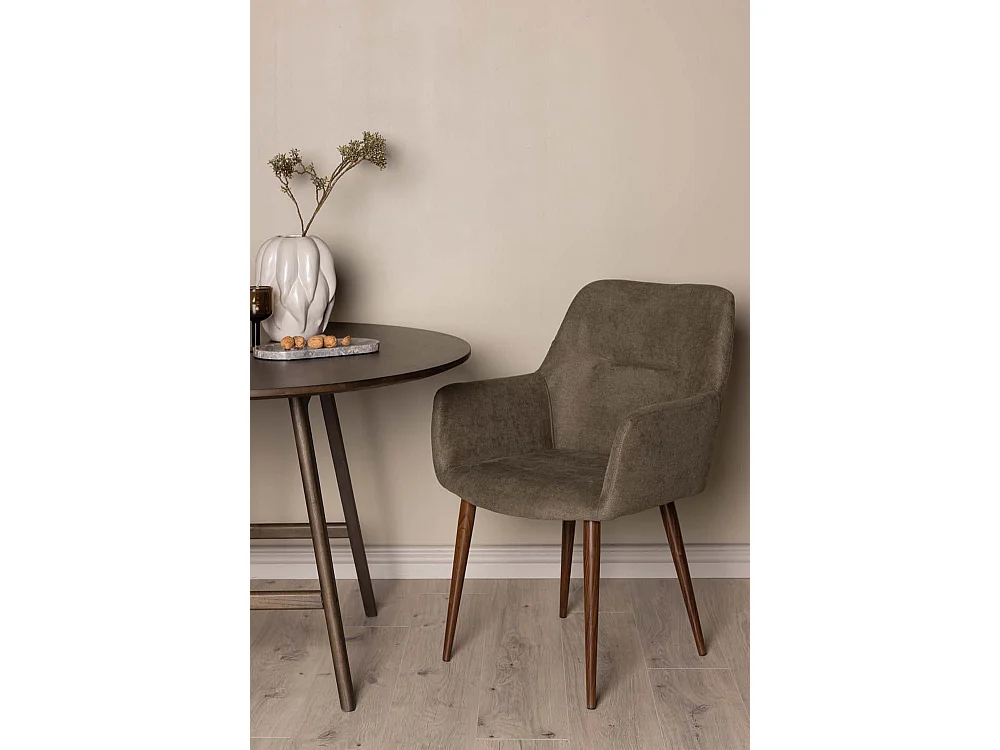 Tomorrow chaise de salle à manger avec accoudoirs marron