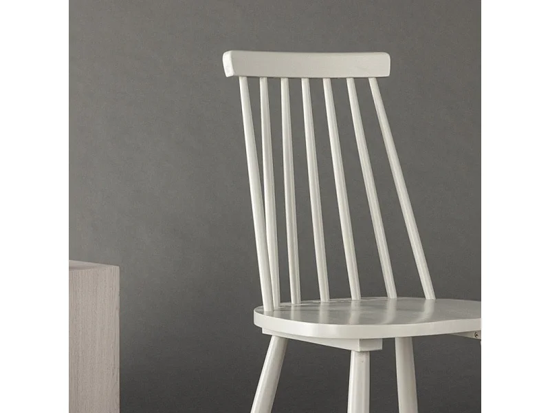 Lönneberga Esszimmerstuhl Holz hellgrau.