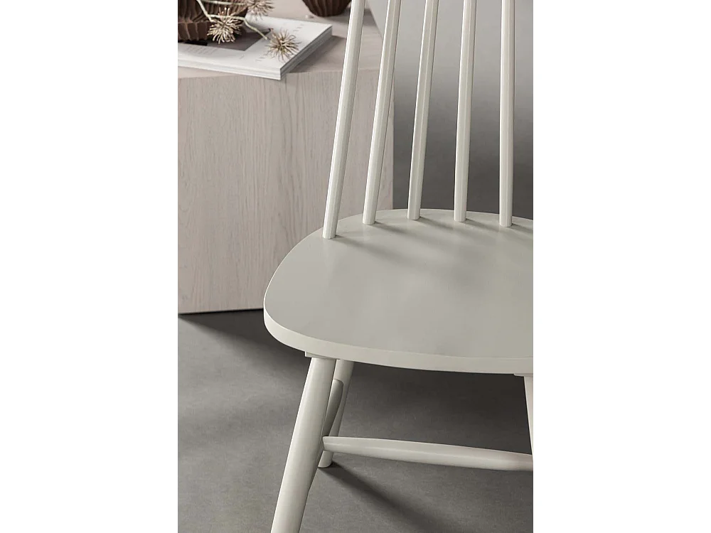 Lönneberga eetkamerstoel hout lichtgrijs.