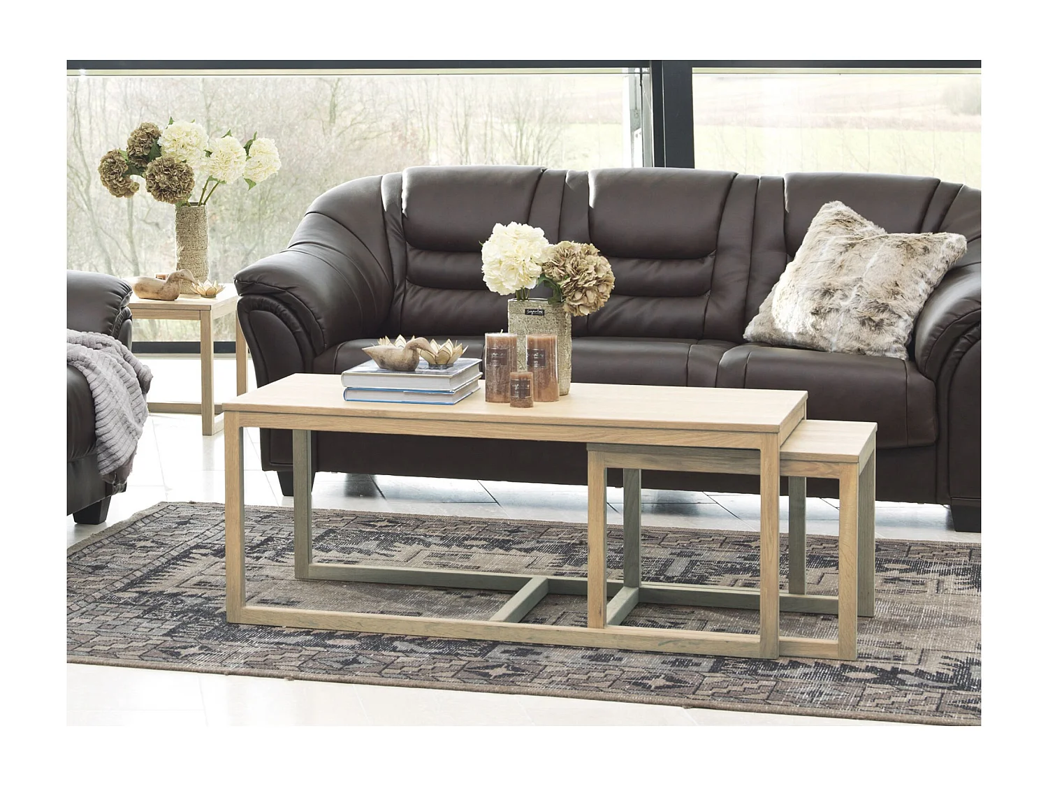 Table basse carrée en chêne - CORNER