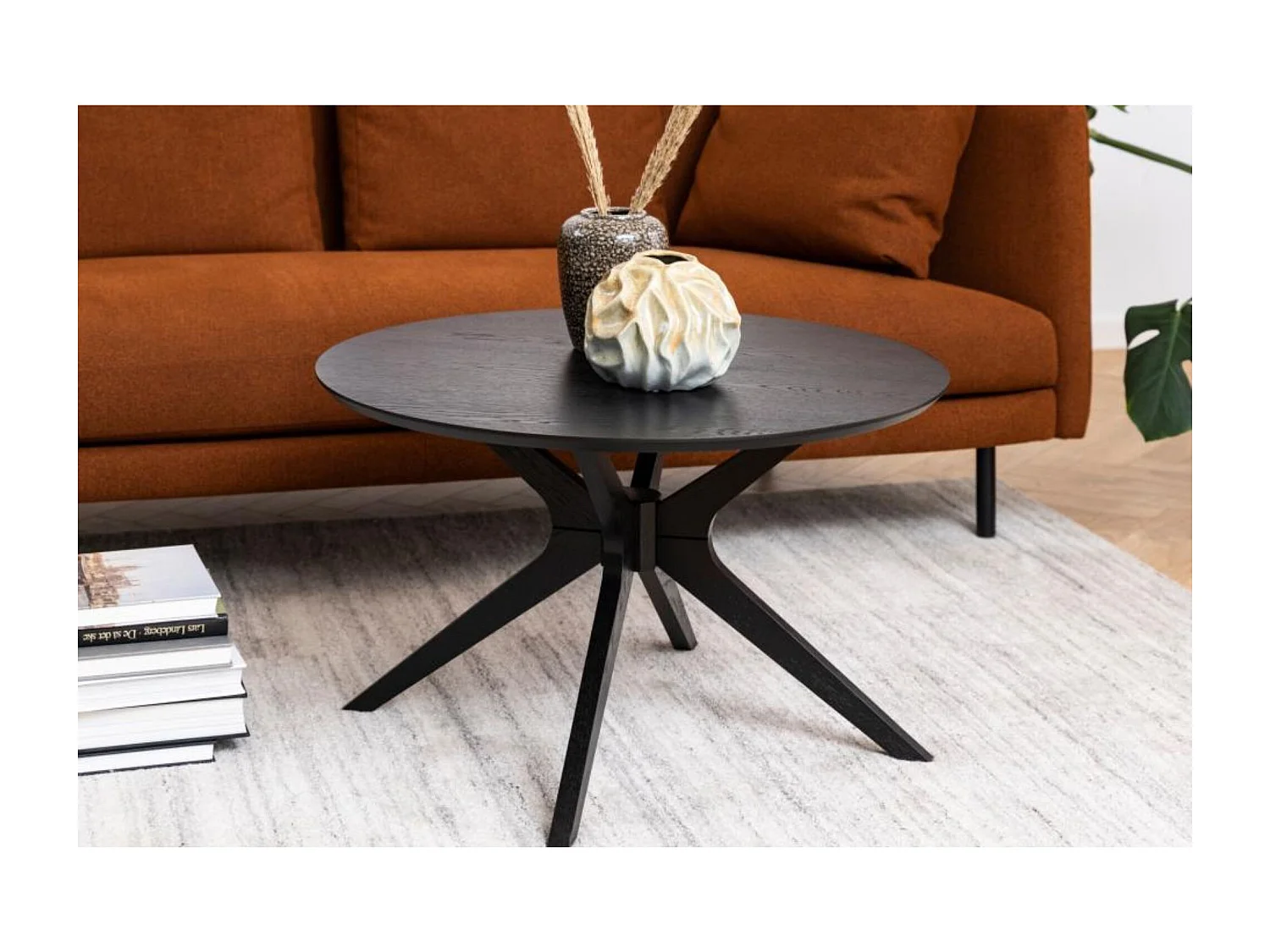 Table basse ronde noire en chêne 4 pieds D80 - ZELIA