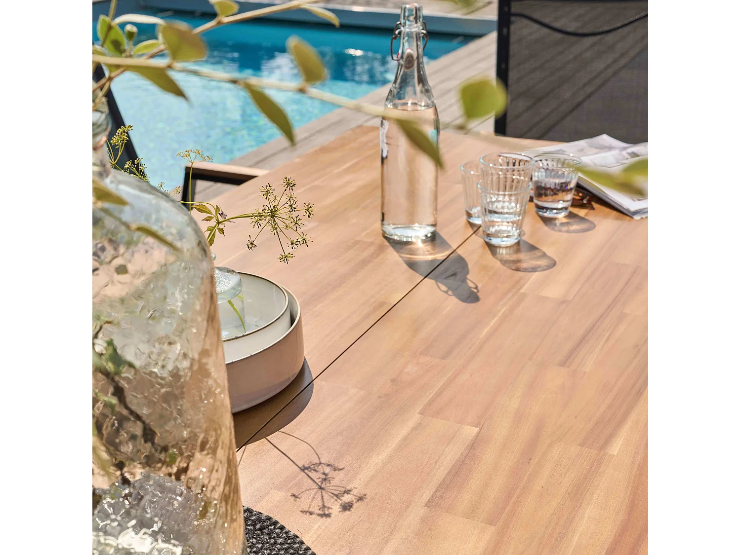 Table de jardin en bois d'acacia et aluminium