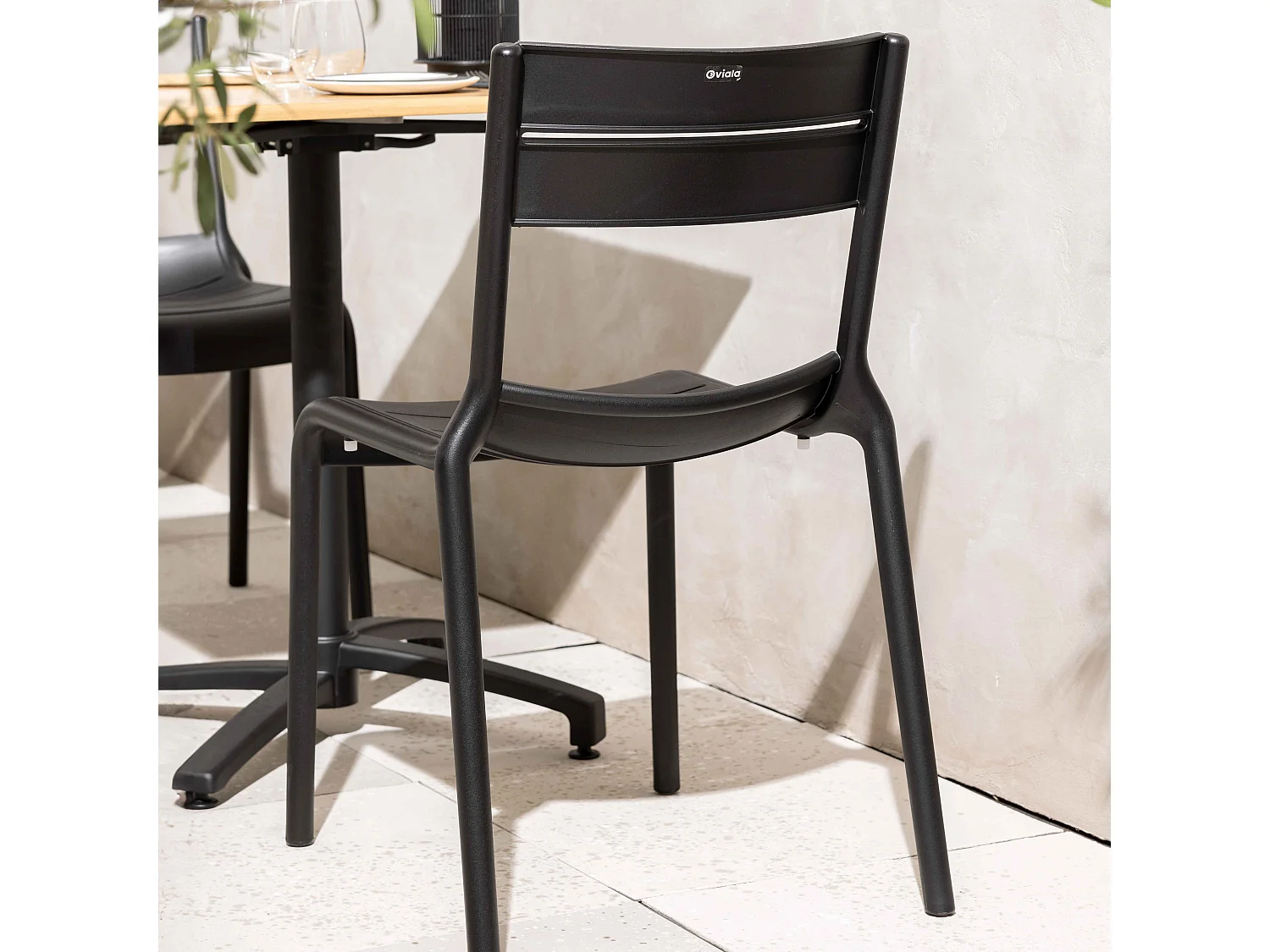 Set van 4 zwarte kunststof terrasstoelen