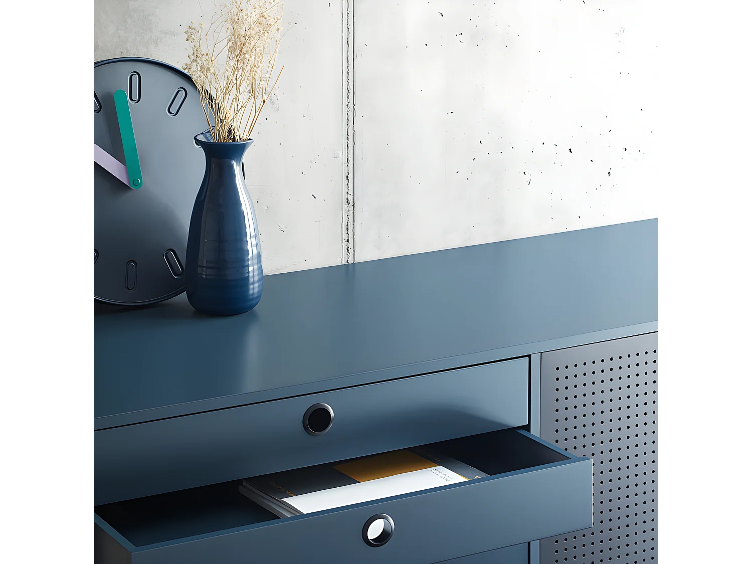 Buffet bas en bois et métal perforé 4 tiroirs 2 portes PUNTO