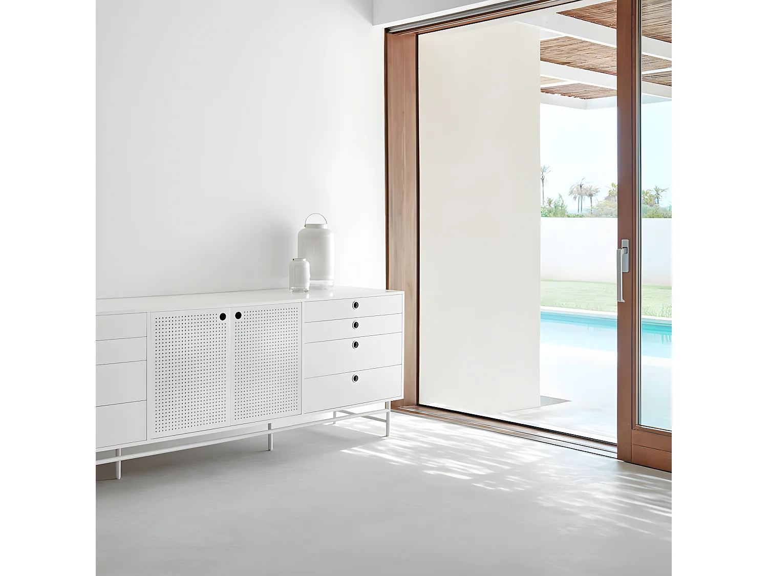 Buffet bas 212cm en bois et métal perforé PUNTO