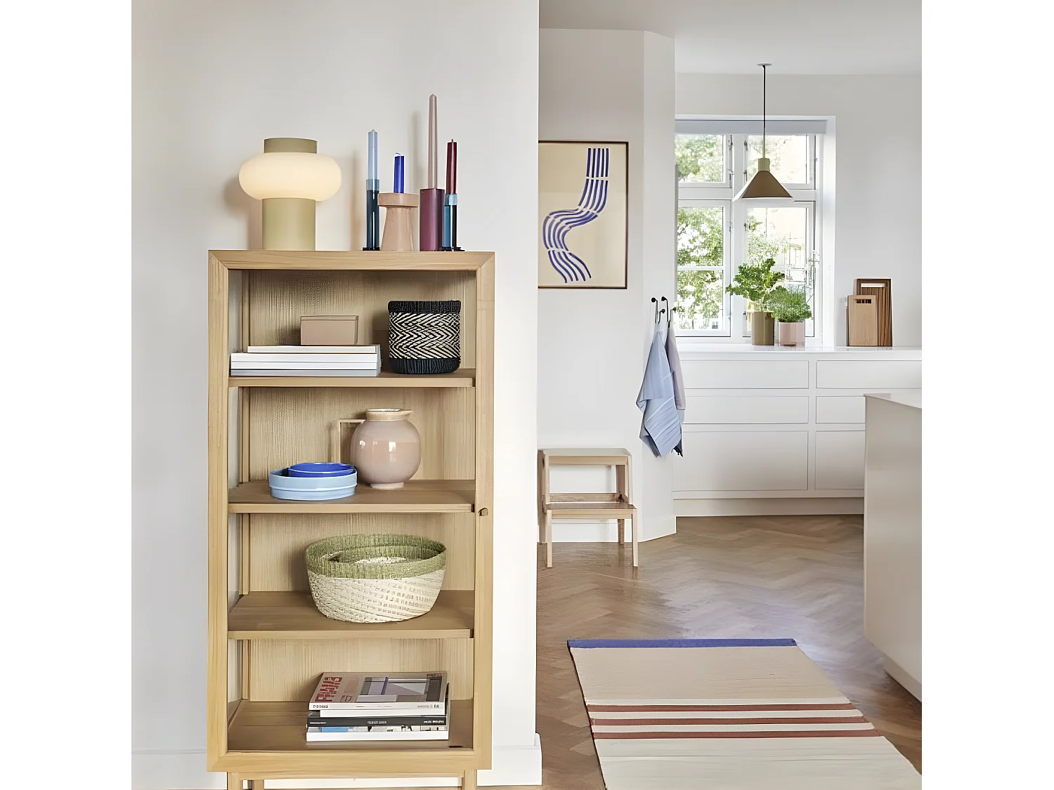 Buffet haut scandinave avec porte vitrée en bois KYOTO