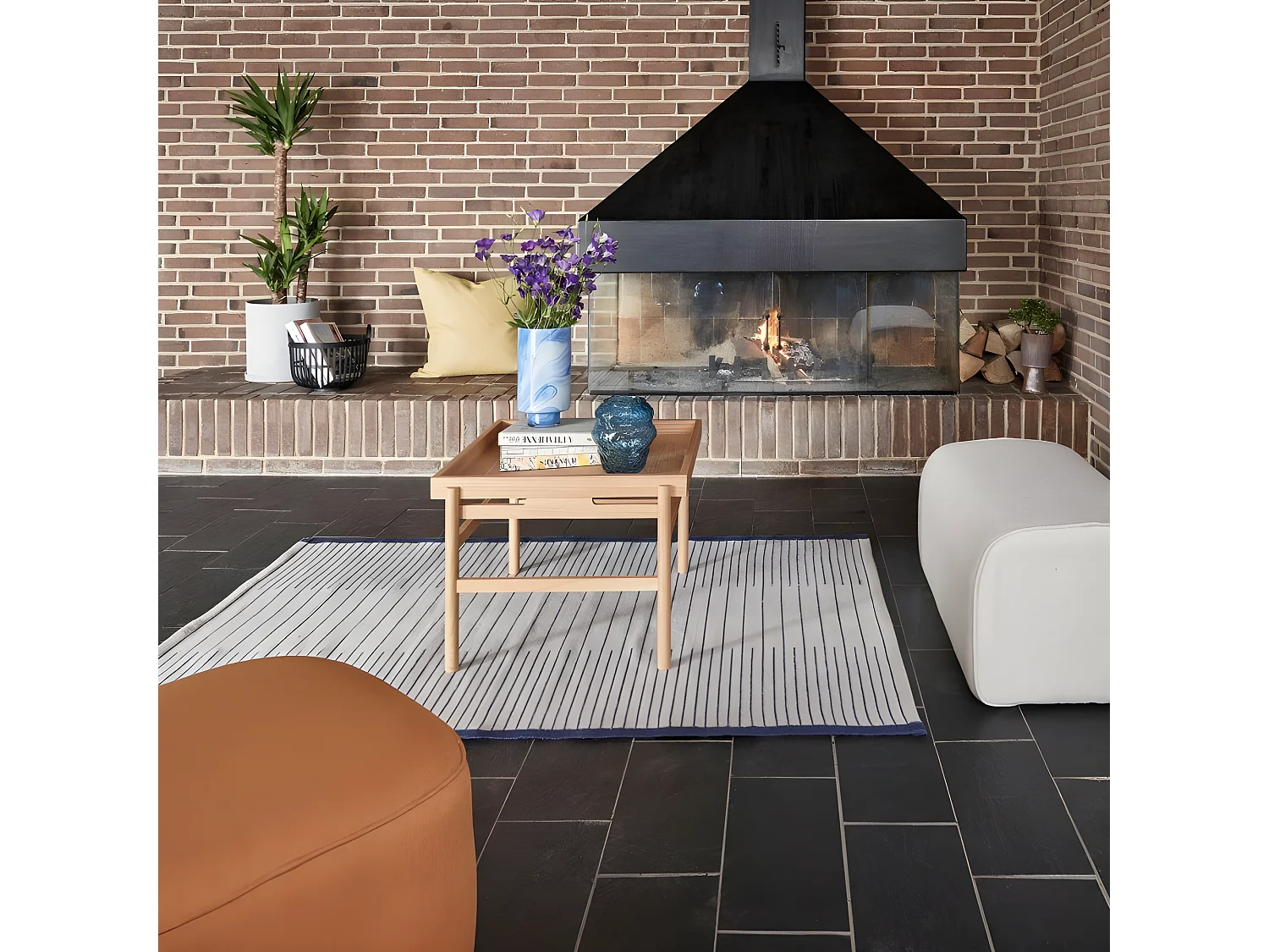 Pouf cube 57x57cm en tissu ELIANO