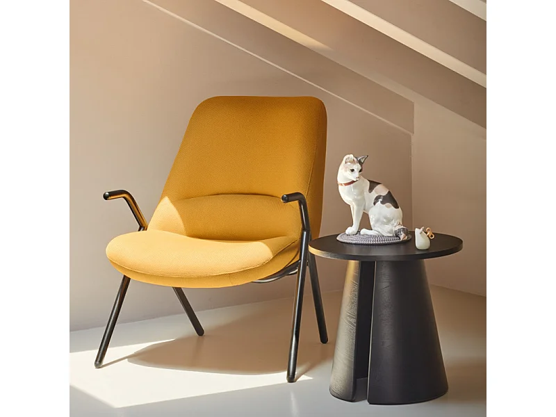 Fauteuil en tissu avec accoudoirs en métal DINS