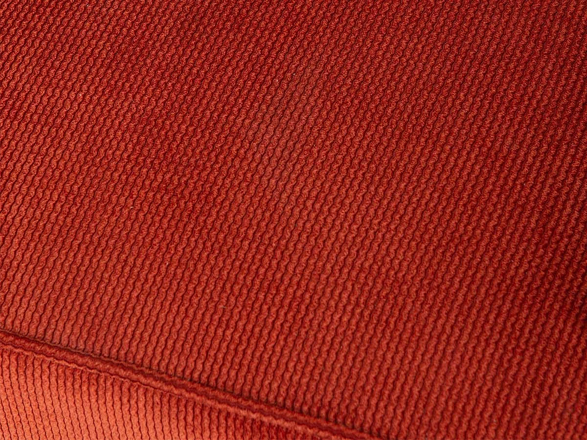 Fauteuil en velours côtelé terracotta Léon
