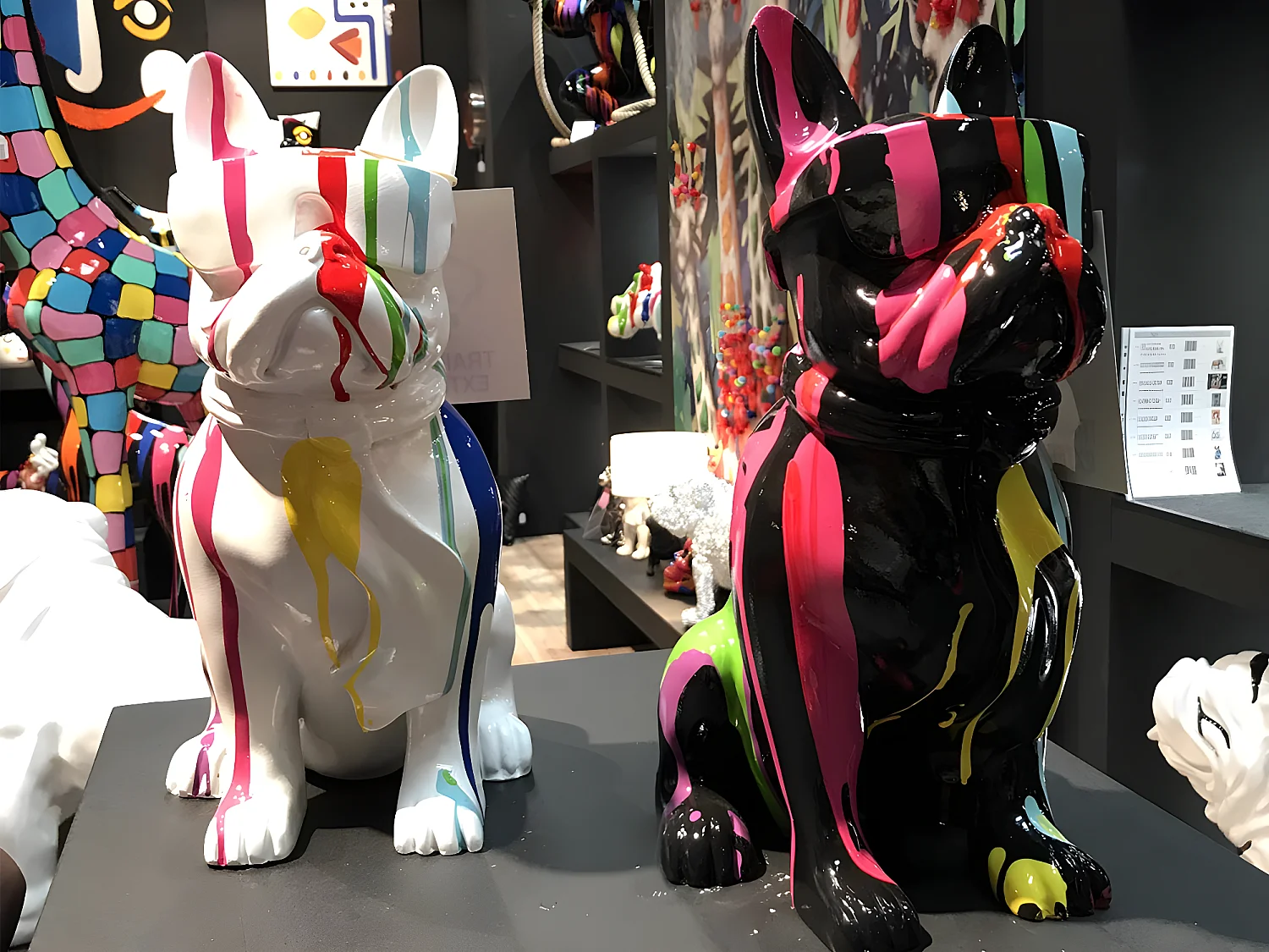 Bulldog cravate trash 36 cm  blanc