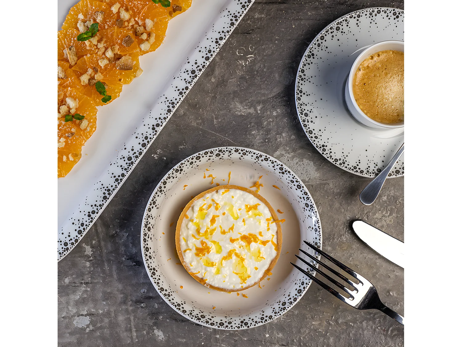 Plat à cake Boréalis gris 37 cm