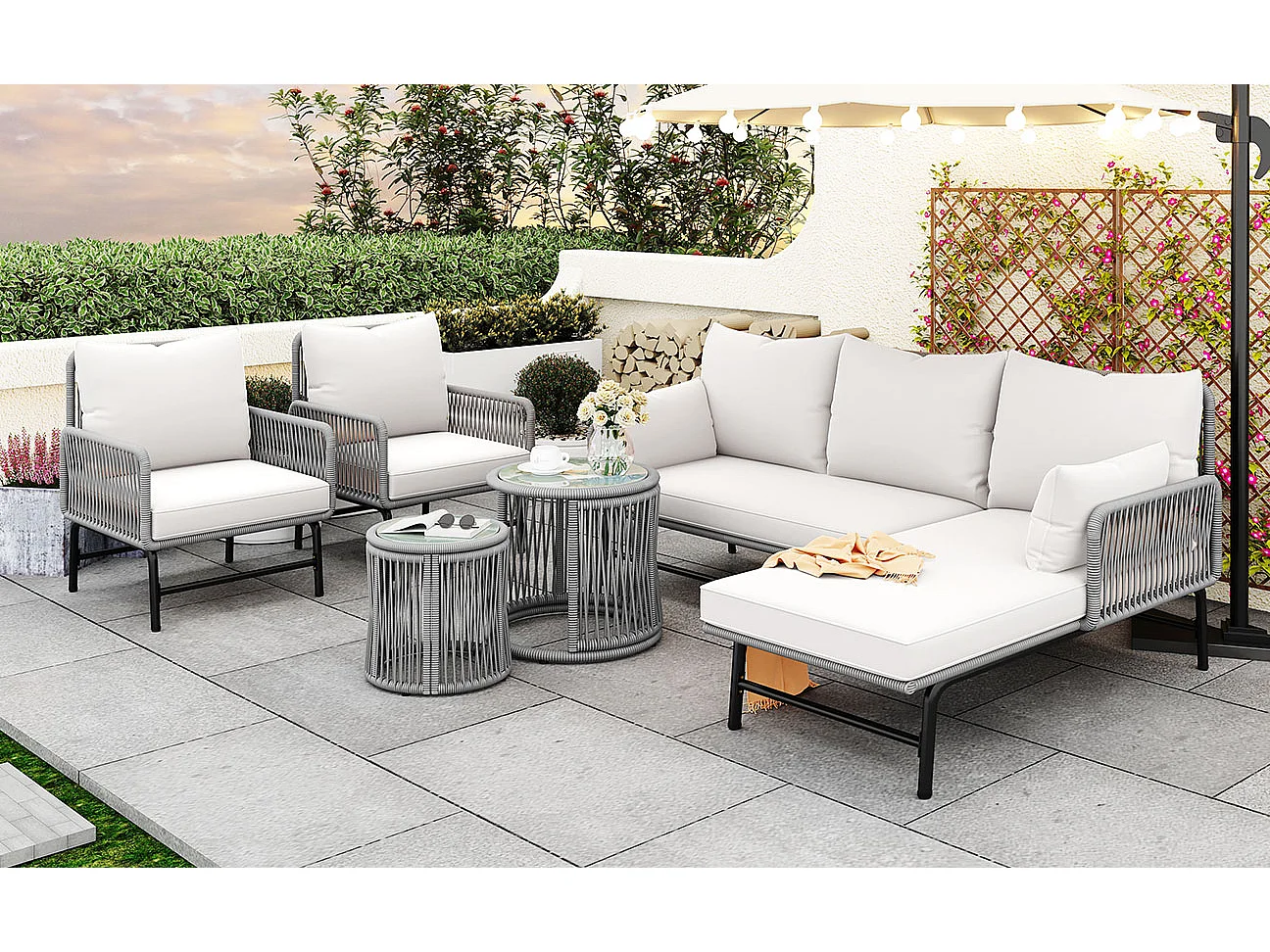 Ensemble salon de jardin en fer 6 places : 2 fauteuils + 2 canapés d'angle + tables basses gigognes - Coussins inclus - gris + blanc