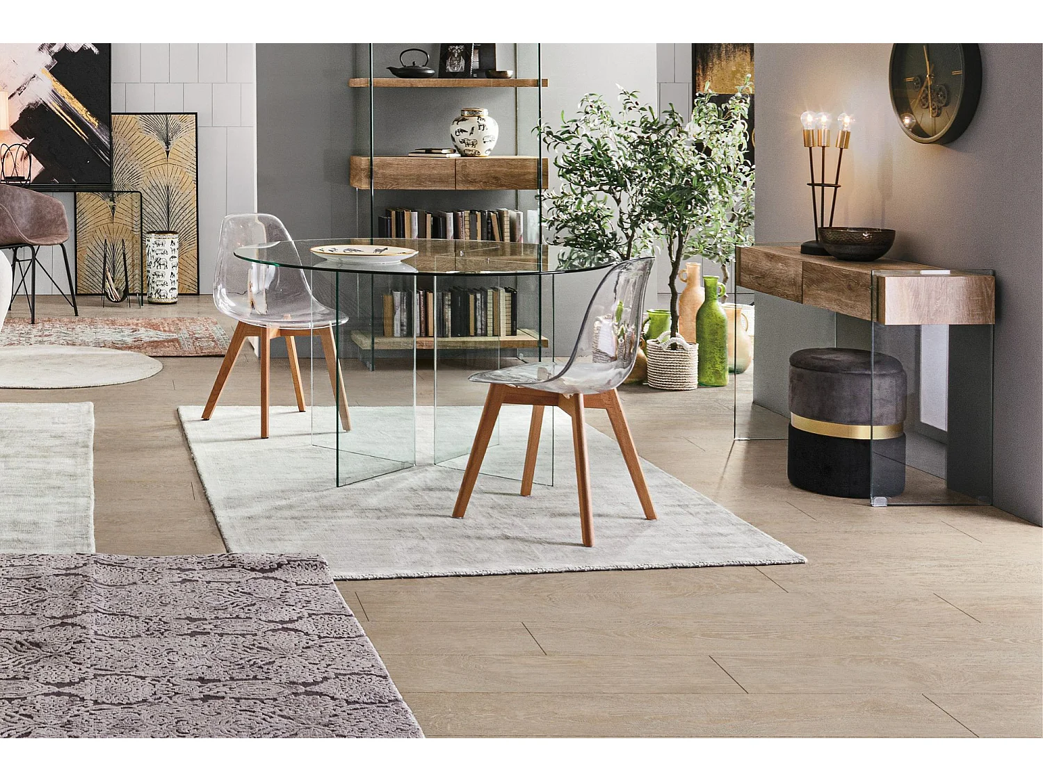 Table de salle à manger design ronde en verre transparent 6 places D130 - IDORA