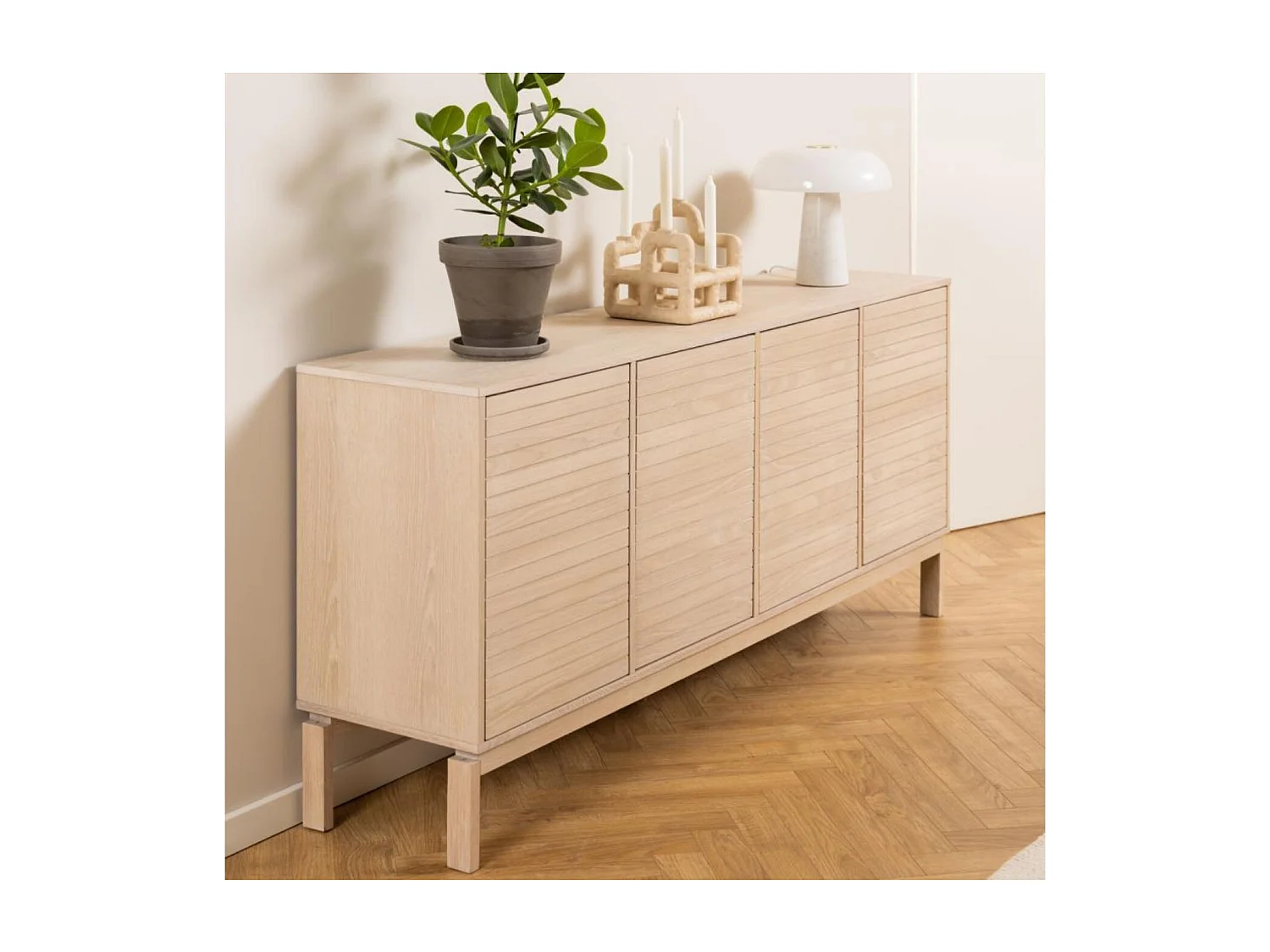 Linley Sideboard 4 Türen Eichenfurnier.