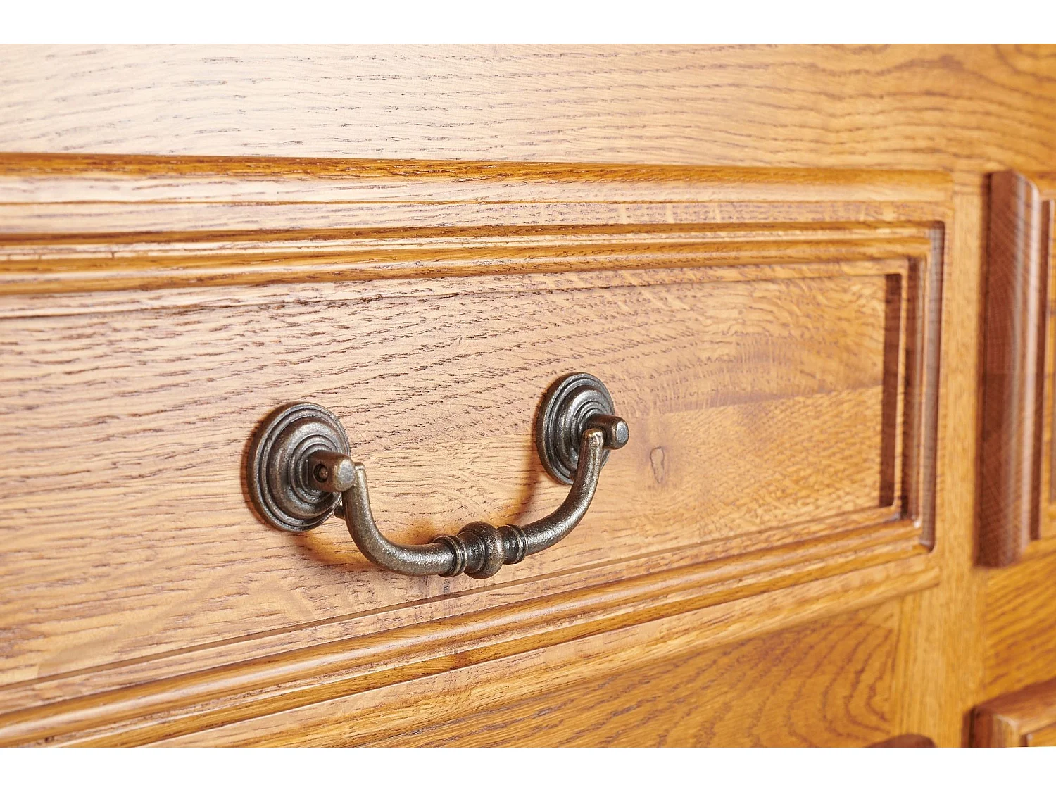 Bahut en chêne massif 4 portes et 4 tiroirs - LA BRESSE