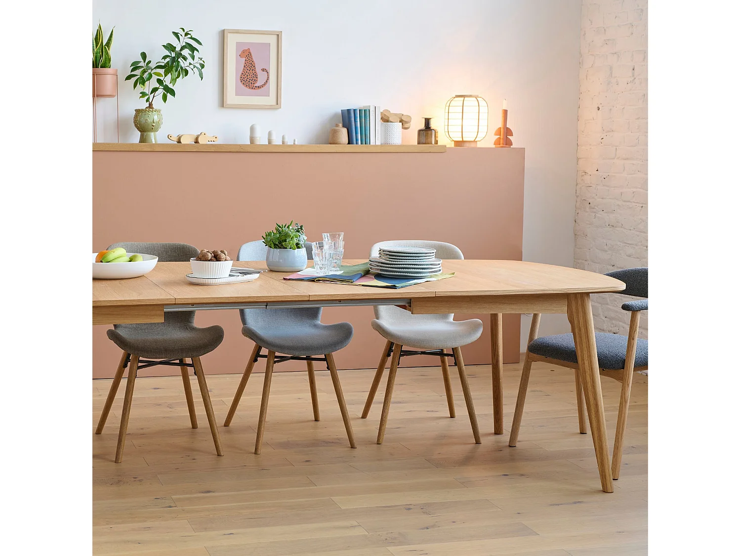 Table à manger ovale en bois + 2 allonges 8/12 places L180/270 - MARTINE