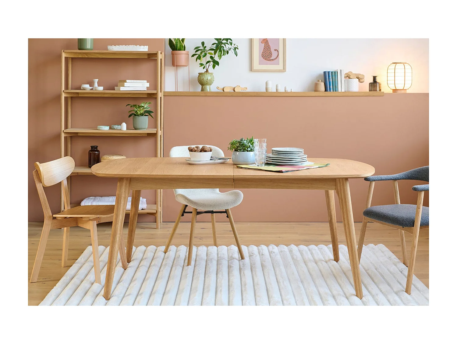 Table à manger ovale en bois + 2 allonges 8/12 places L180/270 - MARTINE