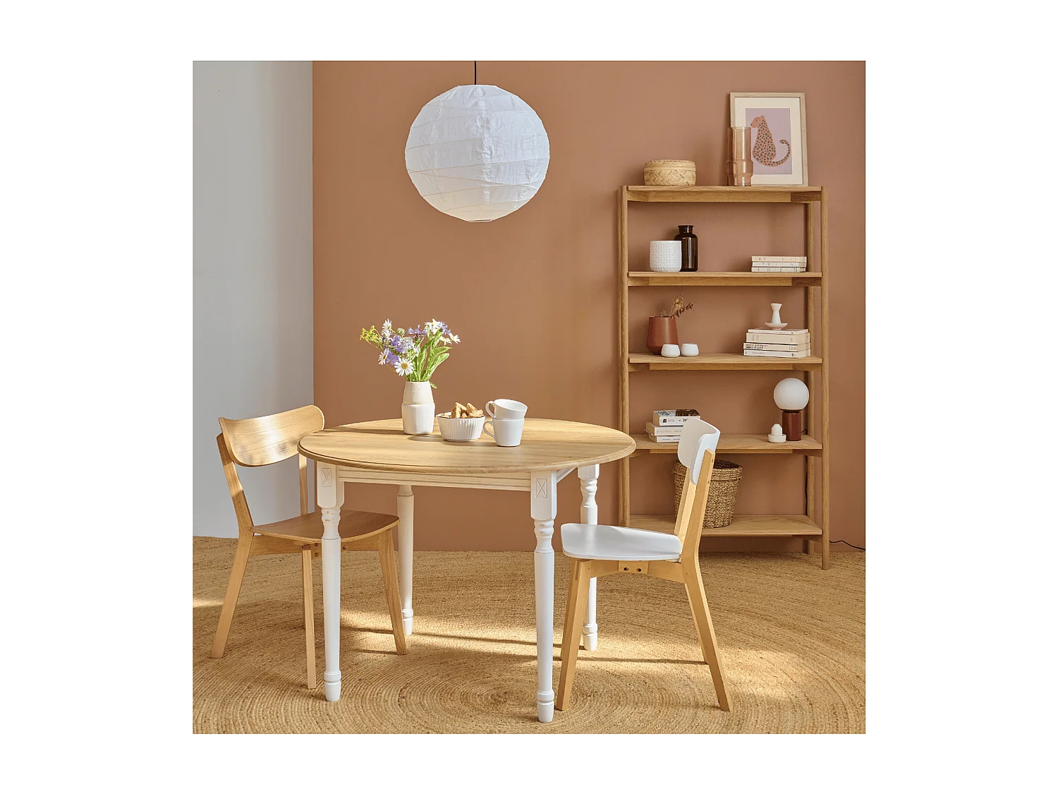 Table extensible ronde bois D115 avec 1 allonge et pieds tournés - VICTORIA