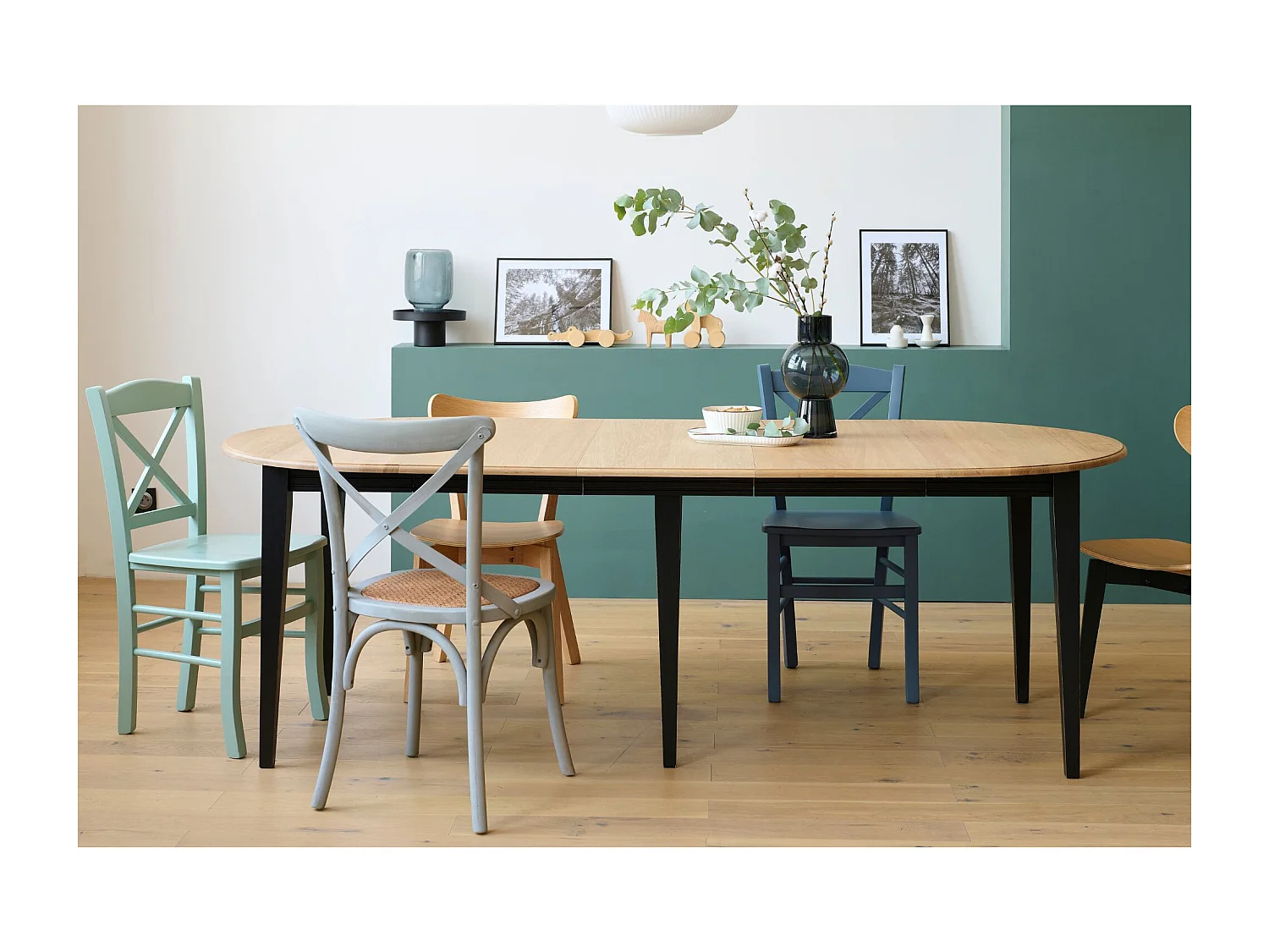 Table ronde 6 pieds fuseau D115 + 3 rallonges bois - VICTORIA