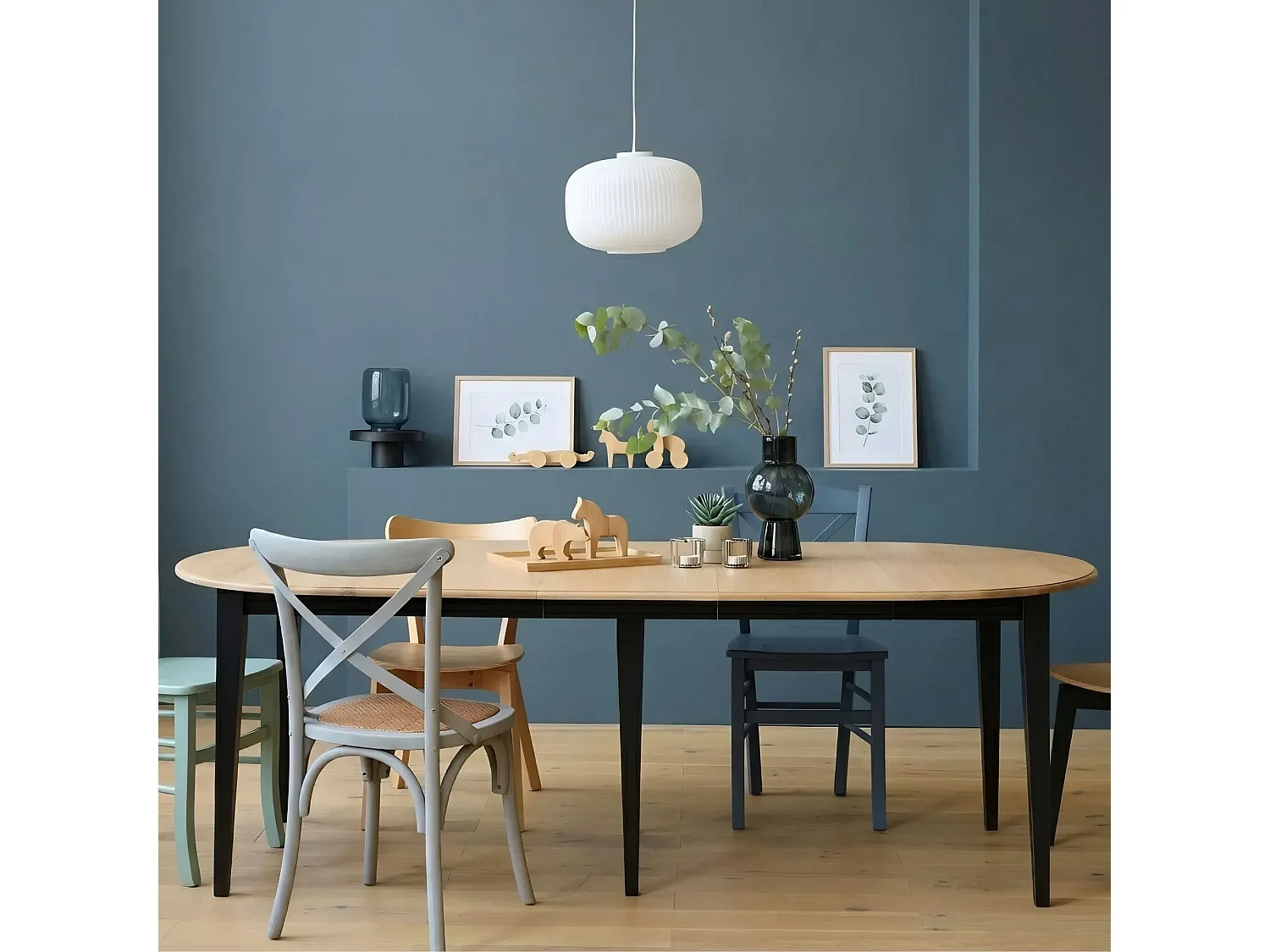 Table ronde 6 pieds fuseau D115 + 3 rallonges bois - VICTORIA