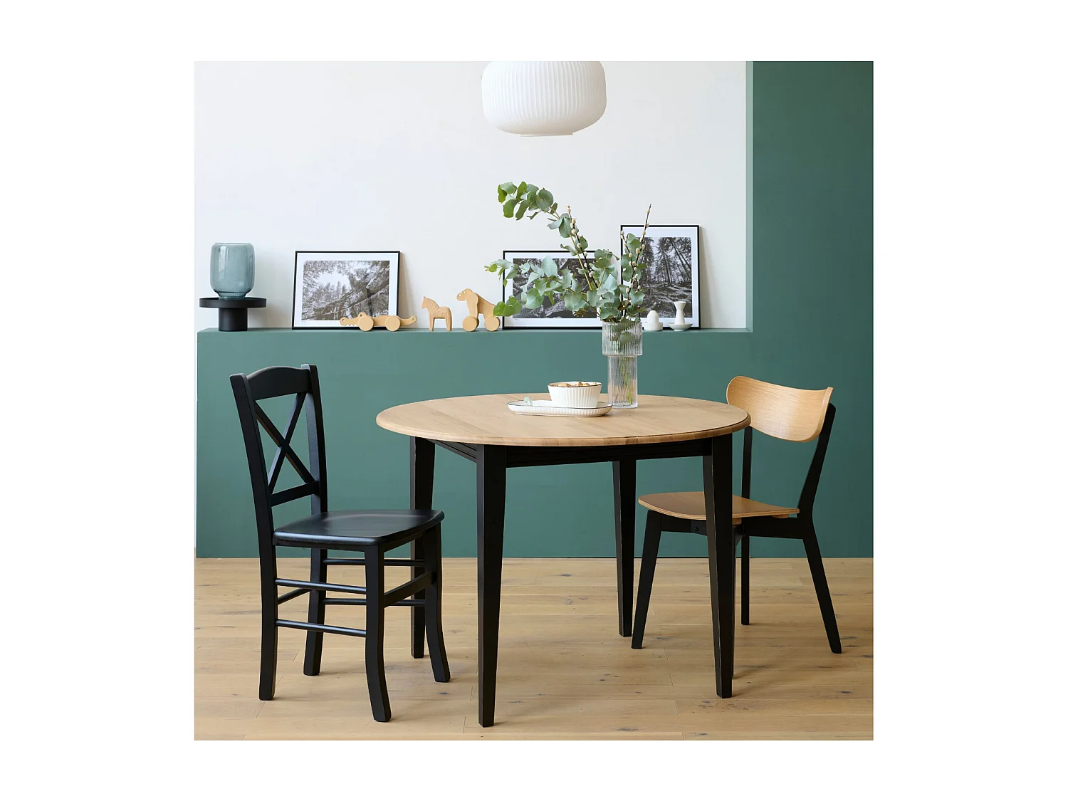 Table ronde bois D115 cm avec 1 allonge et Pieds fuseau - VICTORIA