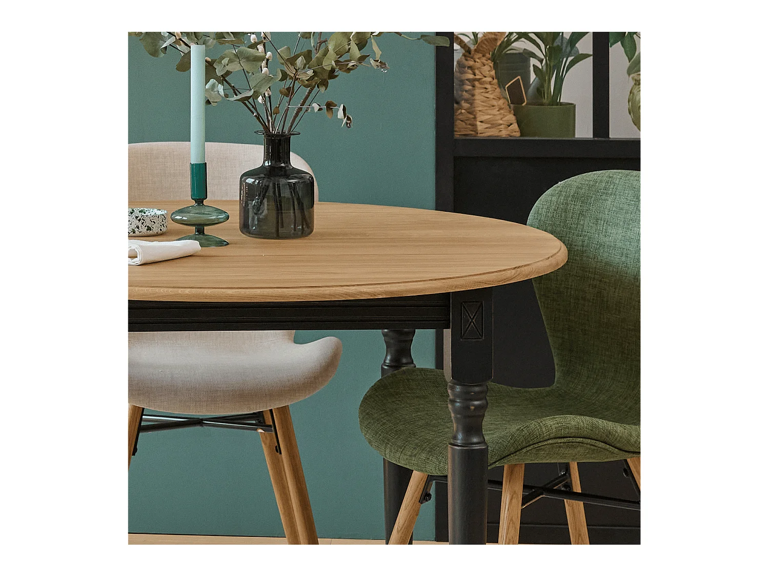 Table ronde 6 pieds tournés D115 + 3 rallonges bois - VICTORIA