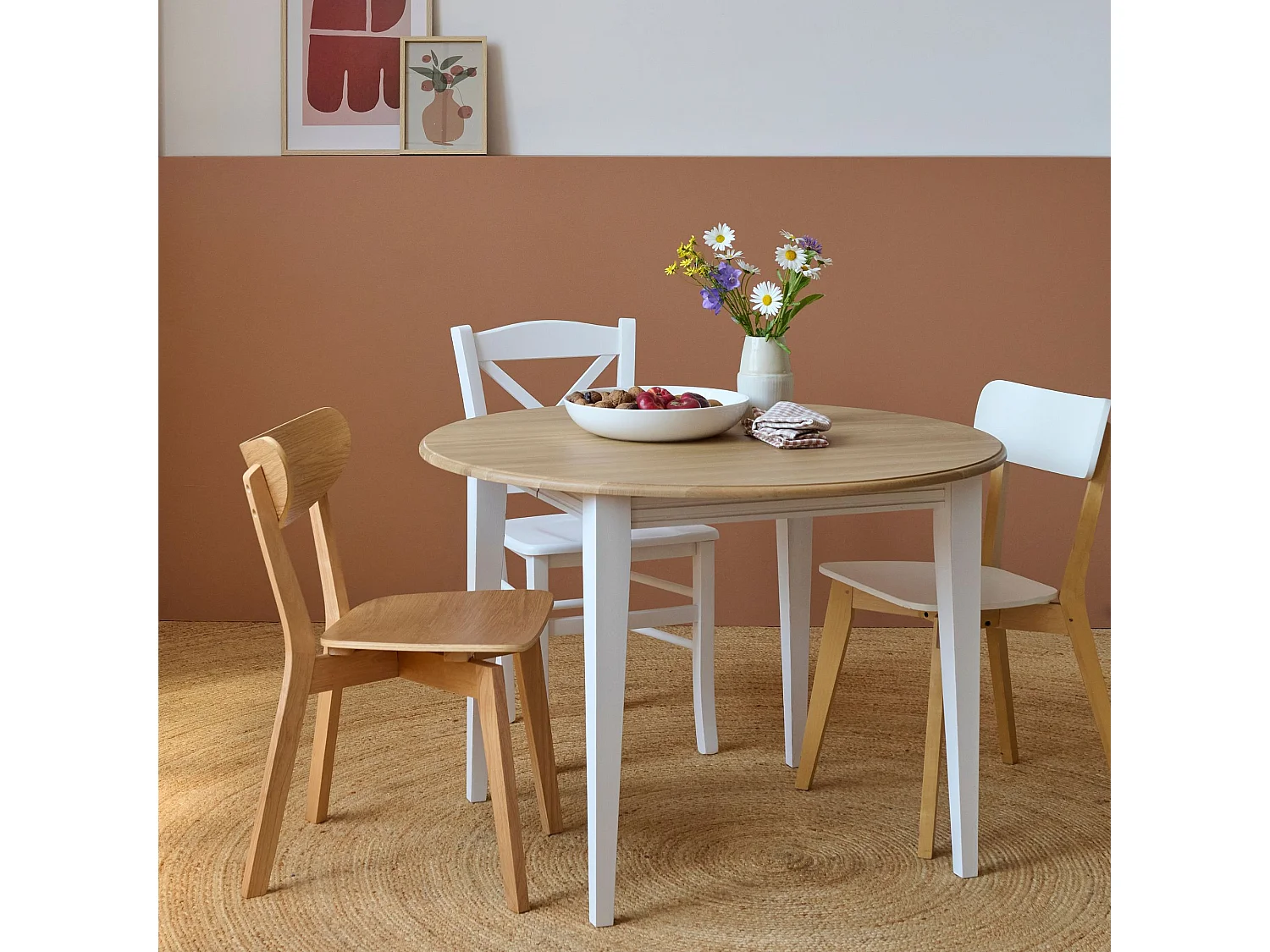 Table ronde 6 pieds fuseau D115 + 3 rallonges bois - VICTORIA