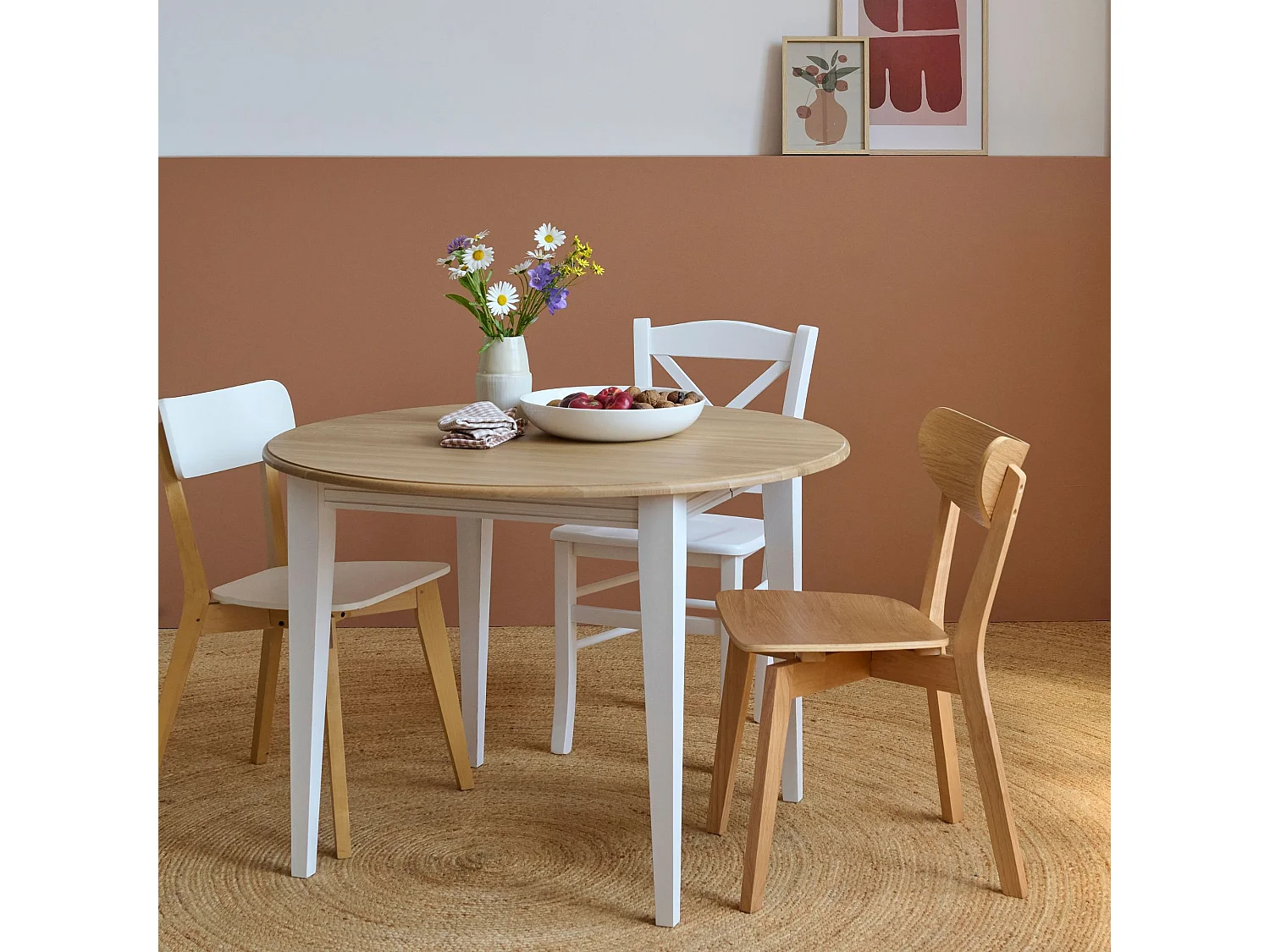 Table ronde 6 pieds fuseau D105 + 3 rallonges bois - VICTORIA