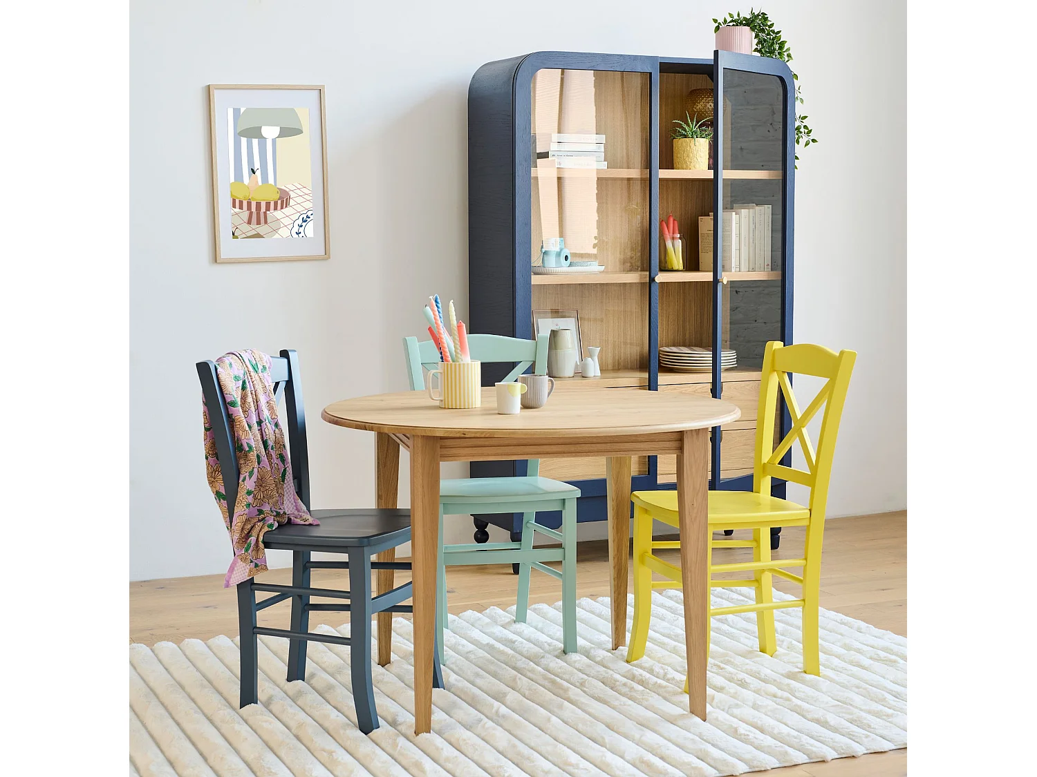 Table ronde extensible bois D105 avec 1 allonge et pieds fuseau - VICTORIA