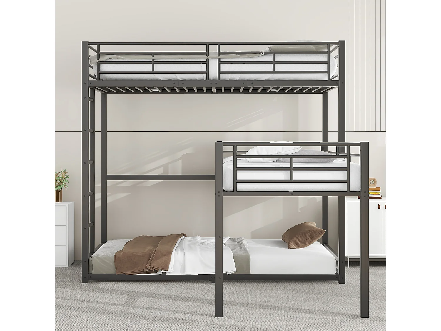 Lits superposés triples 90 x 200 cm - Garde-corps haut et échelle - Métal - Noir