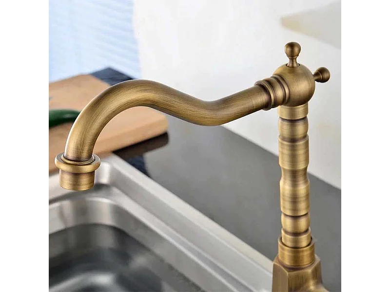 Wastafelkraan Rea Bona High Brush Gold