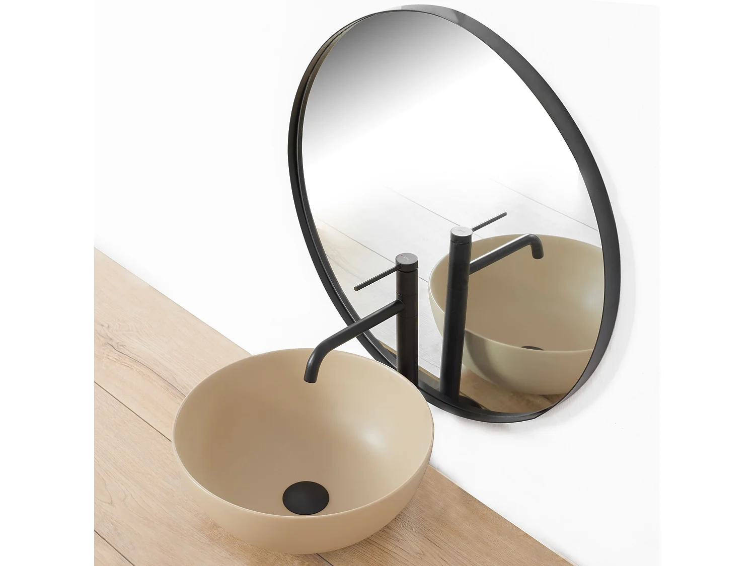 Wastafelkraan REA Lugano High Black van messing met matte afwerking