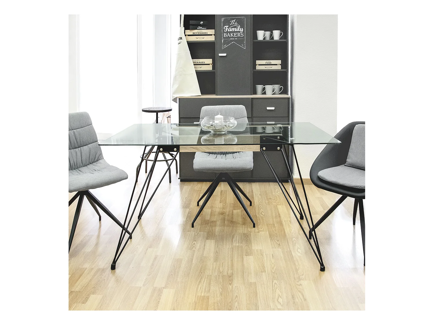 Mesa Spider tapa de cristal y patas en negro