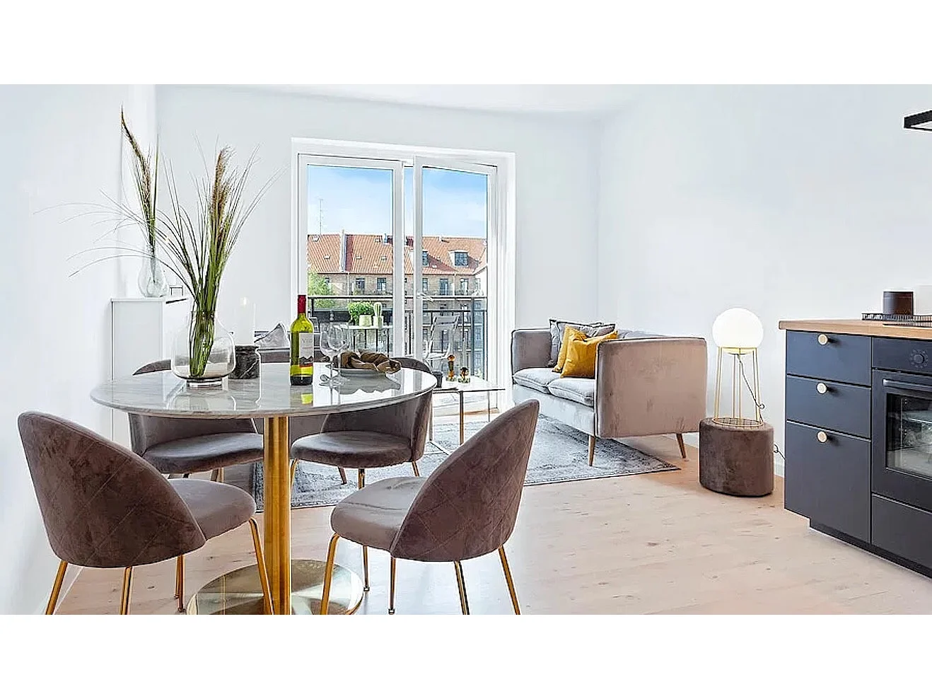 GENEVE - Lot de 2 chaises en velours avec pied doré