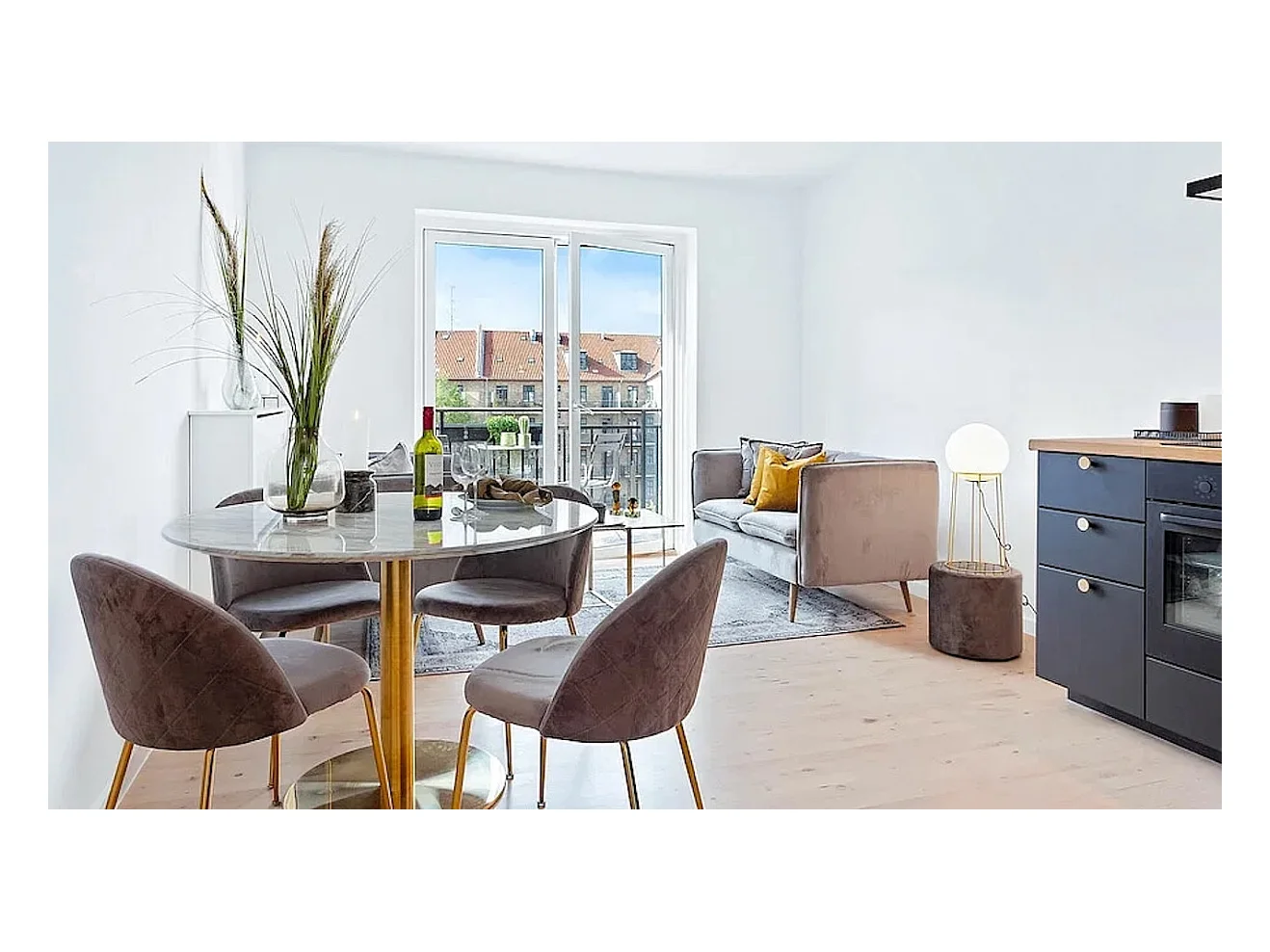 GENEVE - Lot de 2 chaises en velours avec pied doré