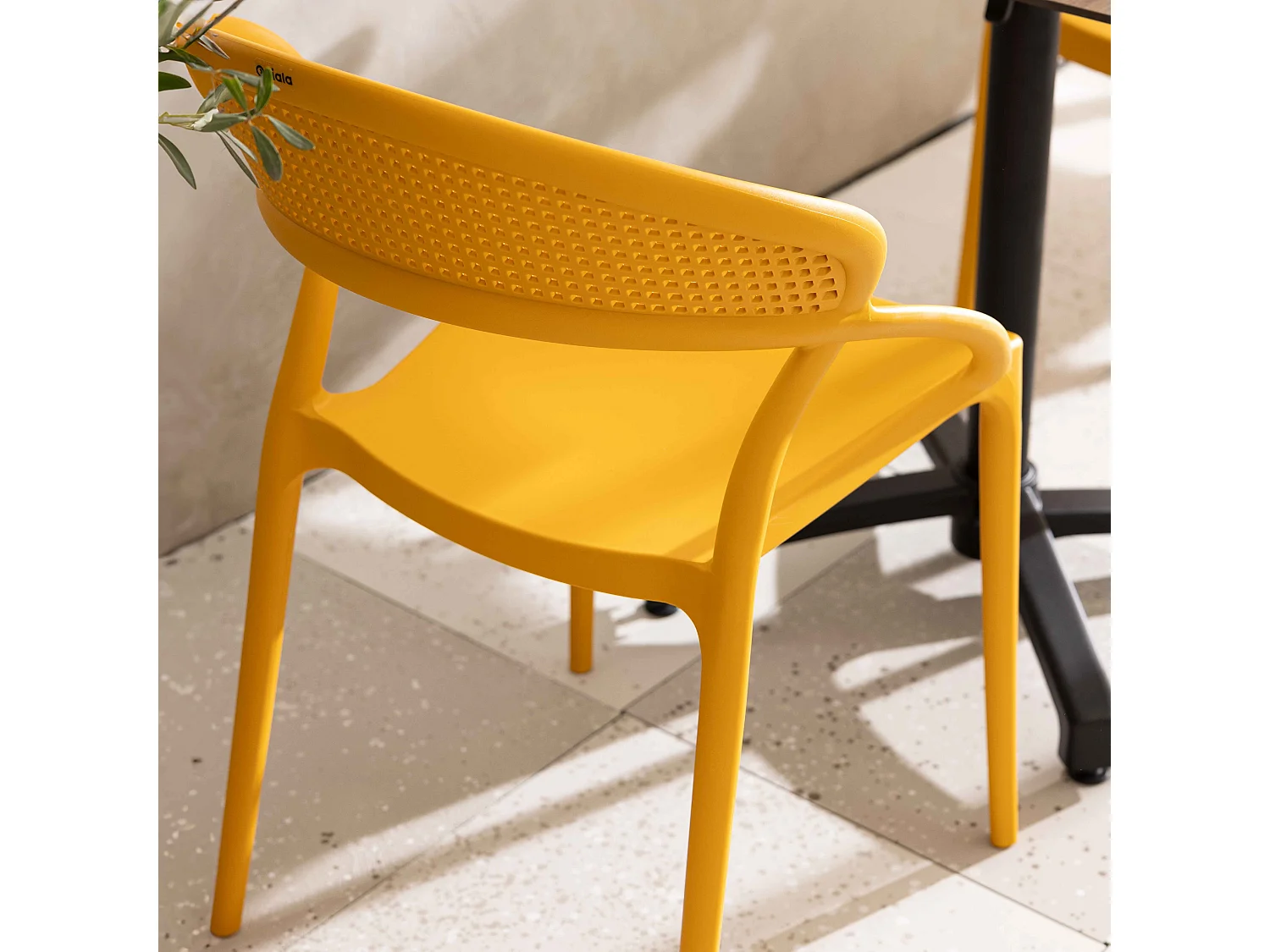 Lot de 4 chaises de terrasse jaune moutarde