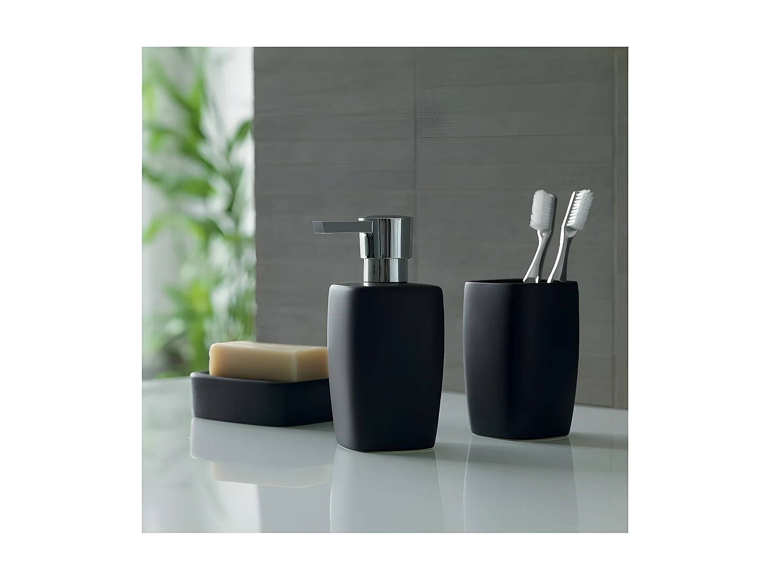 Gobelet Céramique RETRO Noir Spirella